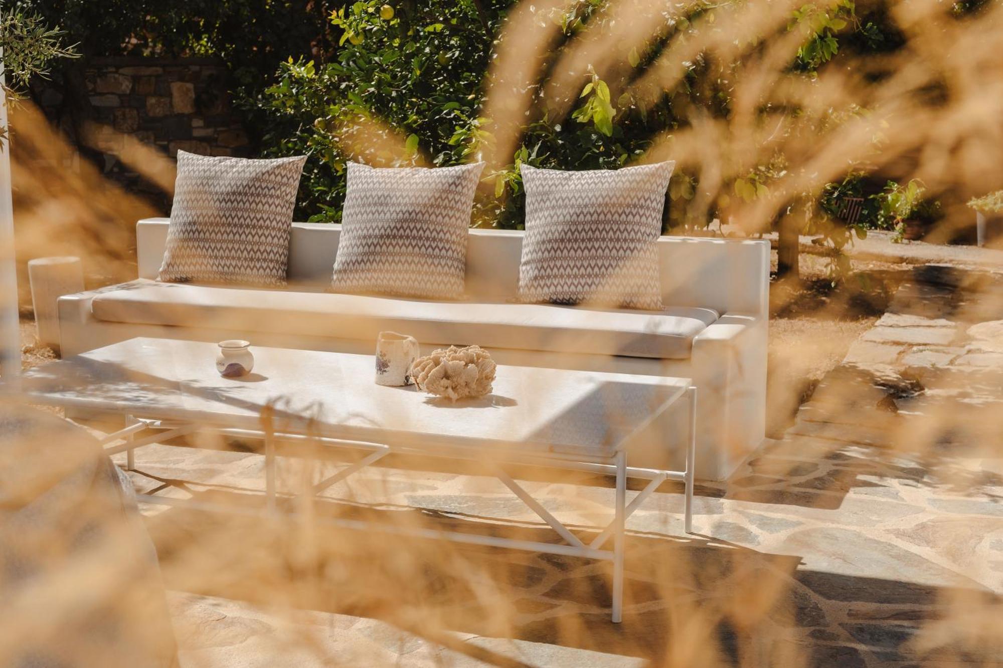 Ostria Inn Moutsouna Exterior photo