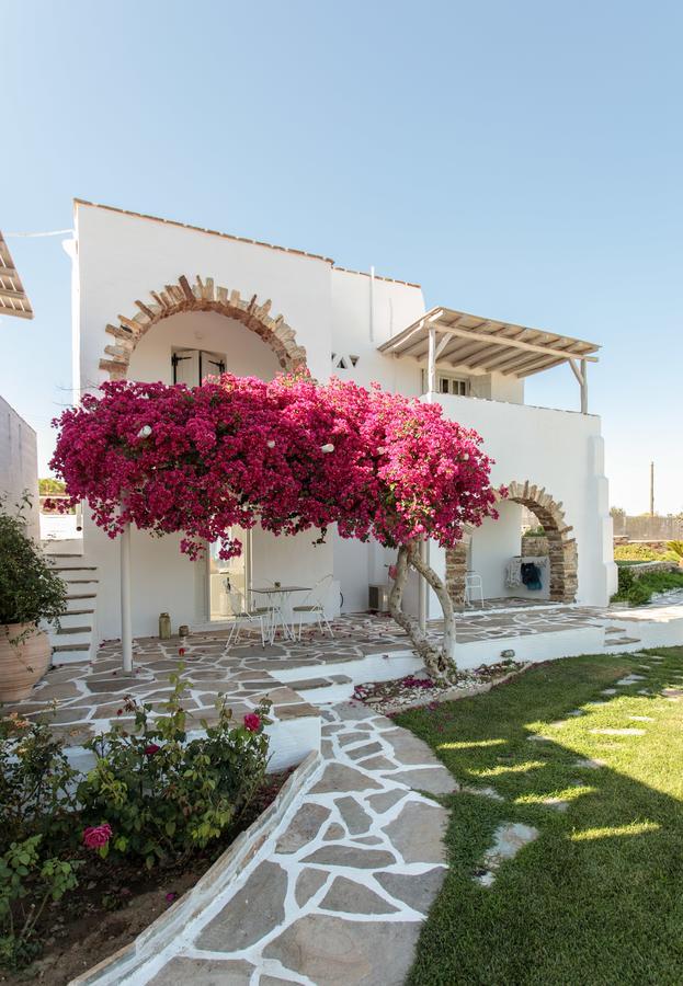 Ostria Inn Moutsouna Exterior photo